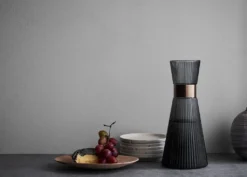 Rosendahl GRAND CRU MOUTHBLOWN Wasserkaraffe Smoke -kaufland verkäufe b3622247bc32bdba5a8fdff4b49b00a6